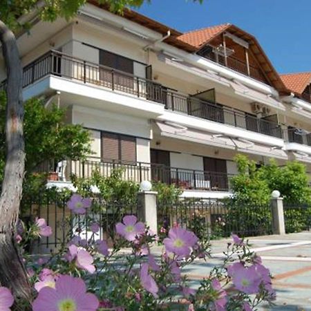 Melachrini Apartments Nea Vrasna Bilik gambar