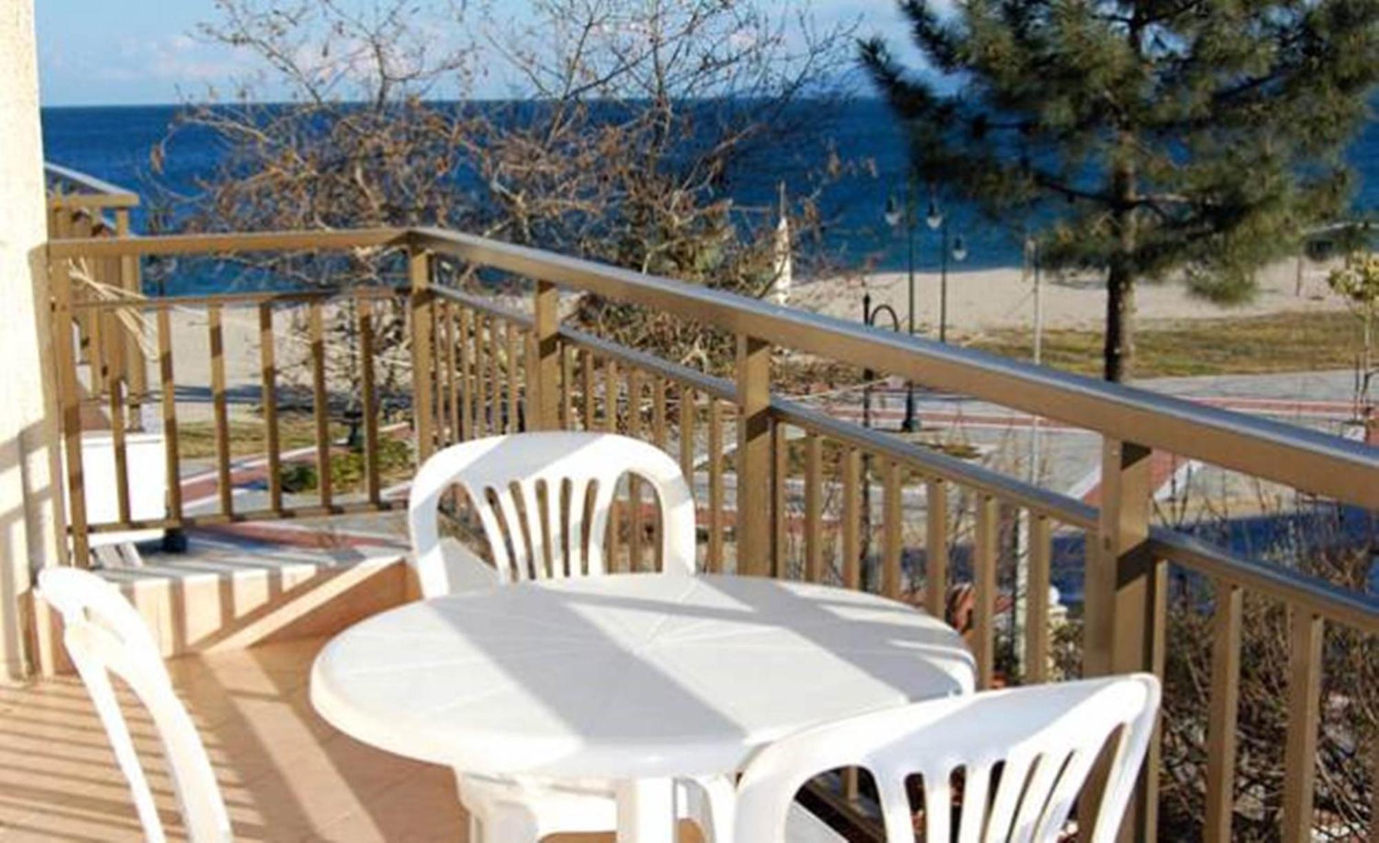 Melachrini Apartments Nea Vrasna Bilik gambar